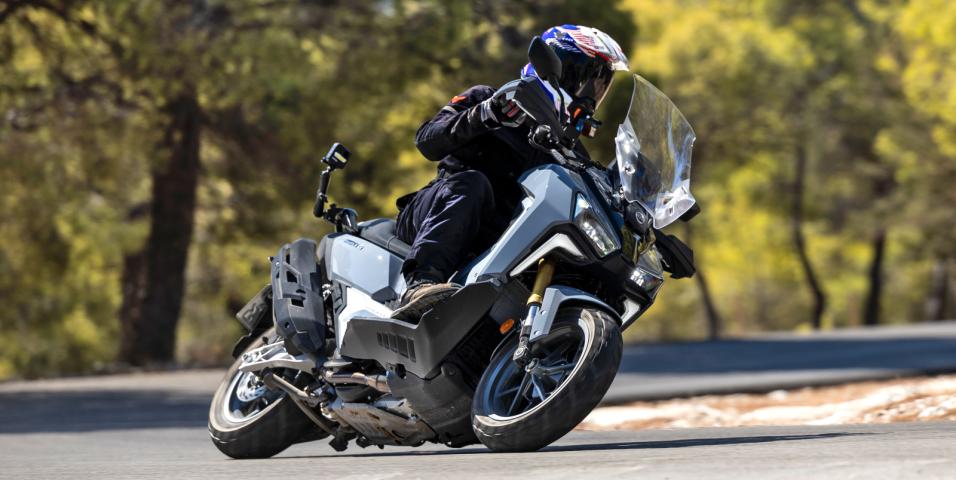SYM ADXTG 400  - Τιμή στην Ελλάδα 2024