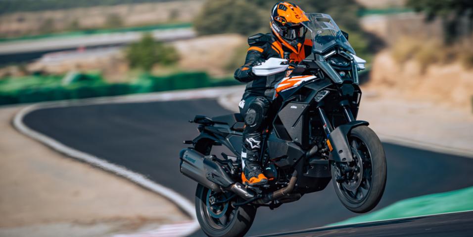 KTM 1390 SUPER ADVENTURE S 2025