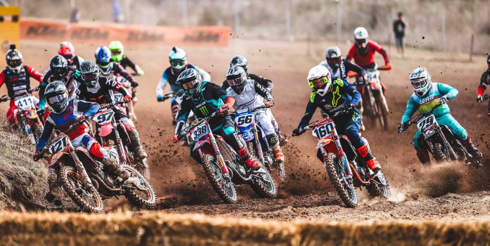 Πανελλήνιο Πρωτάθλημα MOTOCROSS Τρίκαλα: Πρωταθλητές Ελλάδας Κουζής-Κανάκης σε ΜΧ1-ΜΧ2! Όσα έγιναν στον τελευταίο αγώνα
