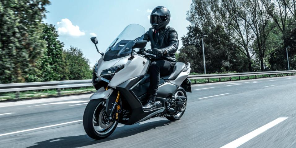 Yamaha TMAX 2025 και TMAX Tech MAX 2025