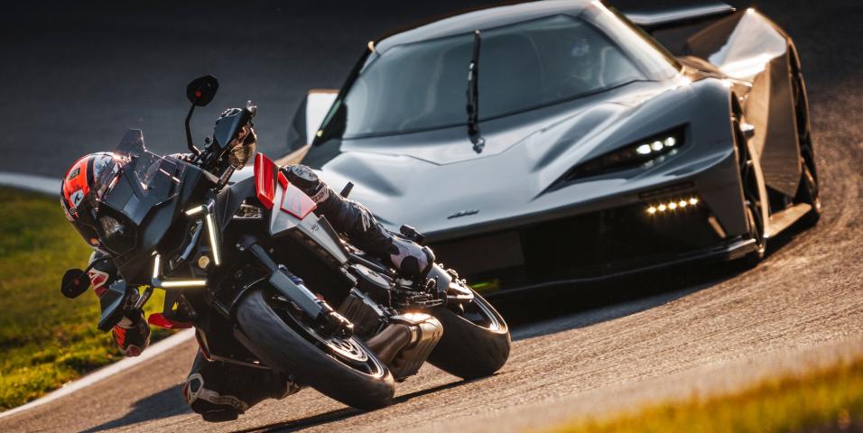 KTM 1390 Super Duke GT 2025