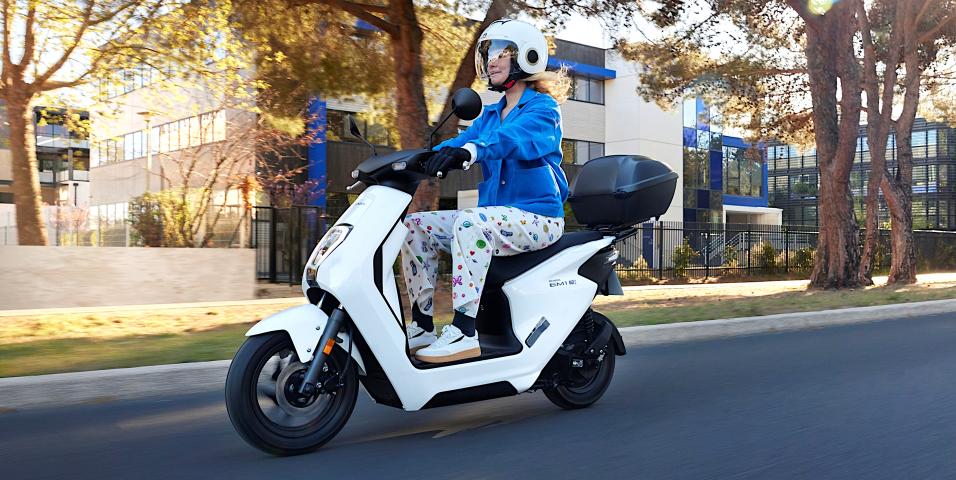 Honda em1 e