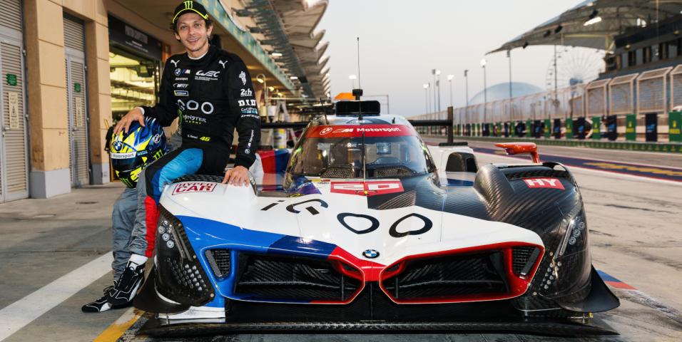 Valentino Rossi και BMW M Hybrid V8 2024 πρώτη δοκιμή