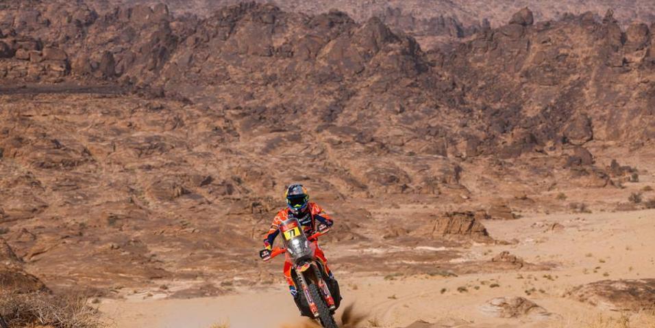 Dakar 2025 5ο σκέλος: Νίκη Benavides! Κρατά την γενική ο Sanders, πριν την δεκάδα της MOTUL ο Βασίλης Μπούδρος!