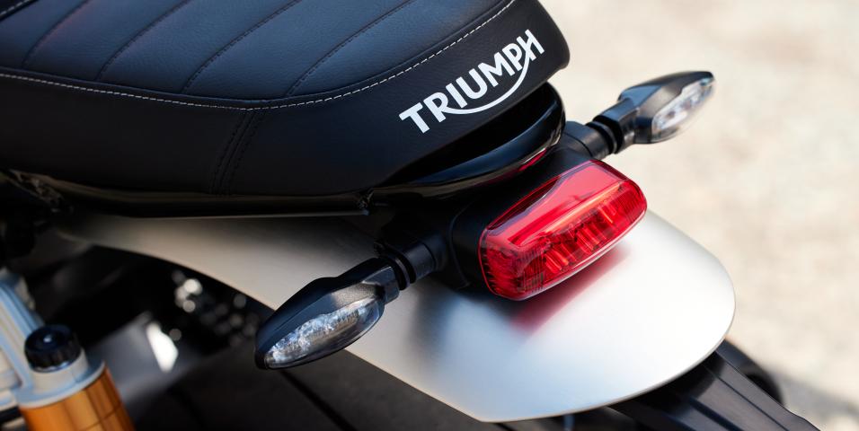 Triumph - ανάκληση Speed Twin για τα πίσω φλας