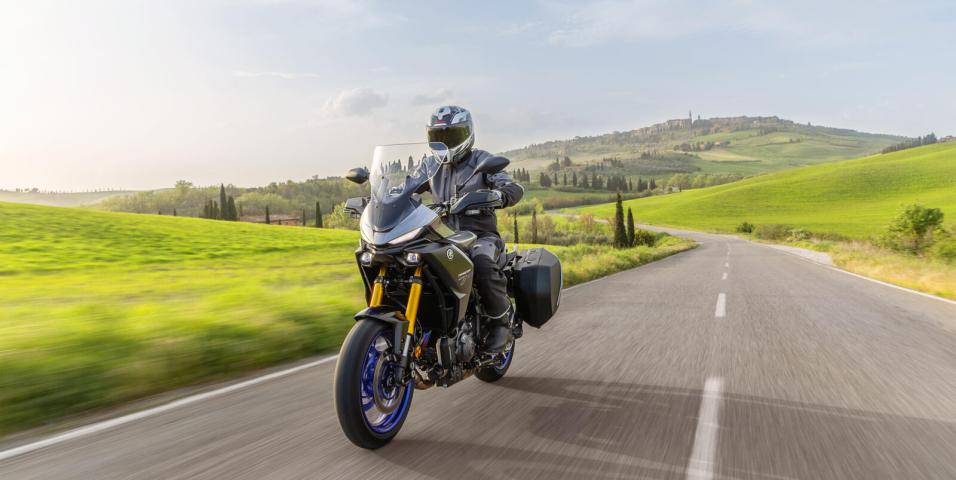 Νέο Yamaha Tracer 7 / GT 2025: Παρουσιάστηκε ανανεωμένο με την προσθήκη ηλεκτρονικού γκαζιού