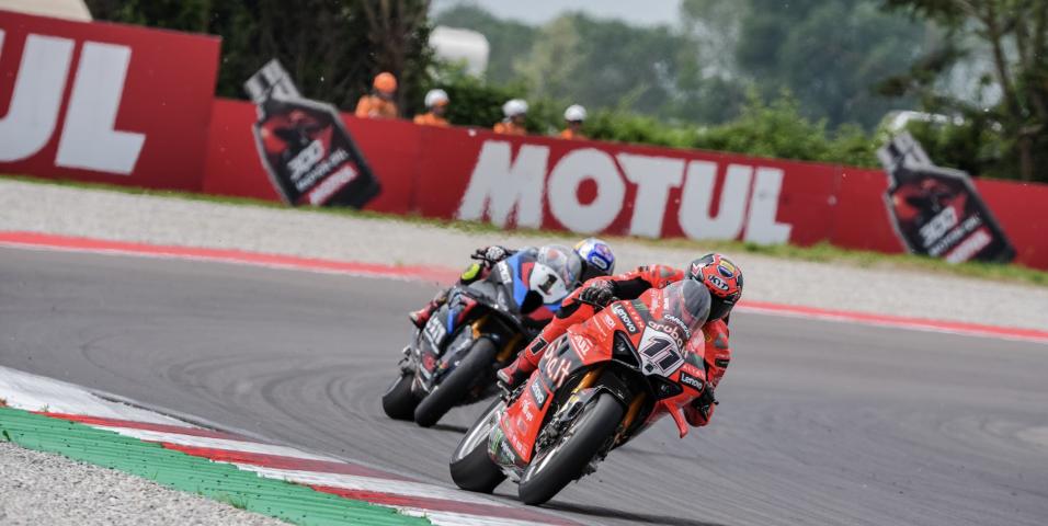Ο Bulega κέρδισε και τους τρεις αγώνες στην Ιταλική πίστα και ξέφυγε στη βαθμολογία