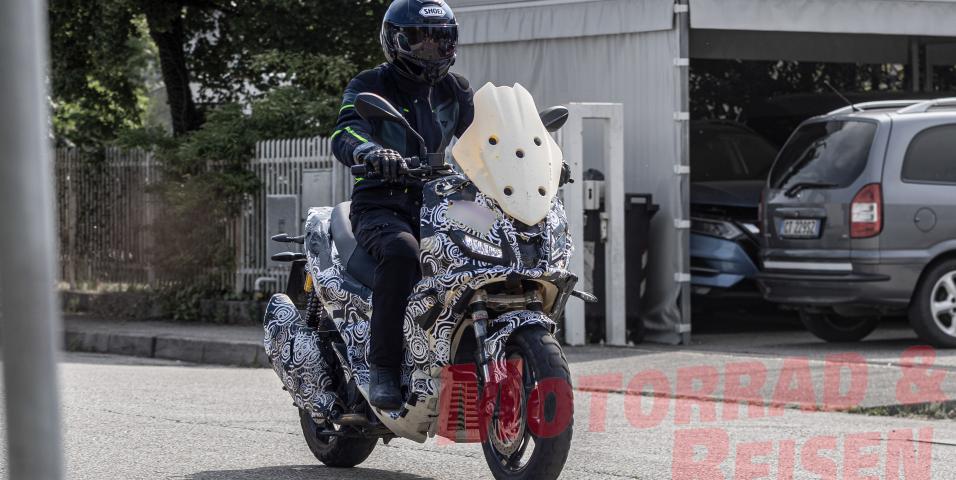 Spy Aprilia SR 400 GT