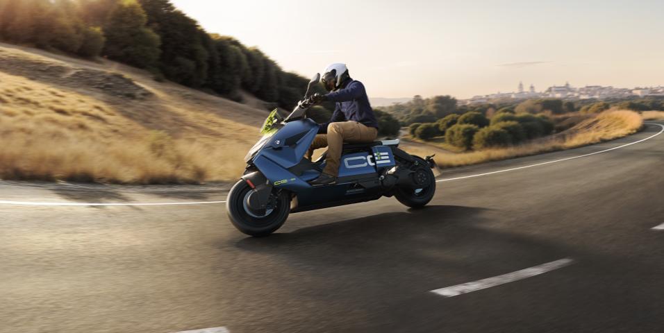 BMW CE04 2026