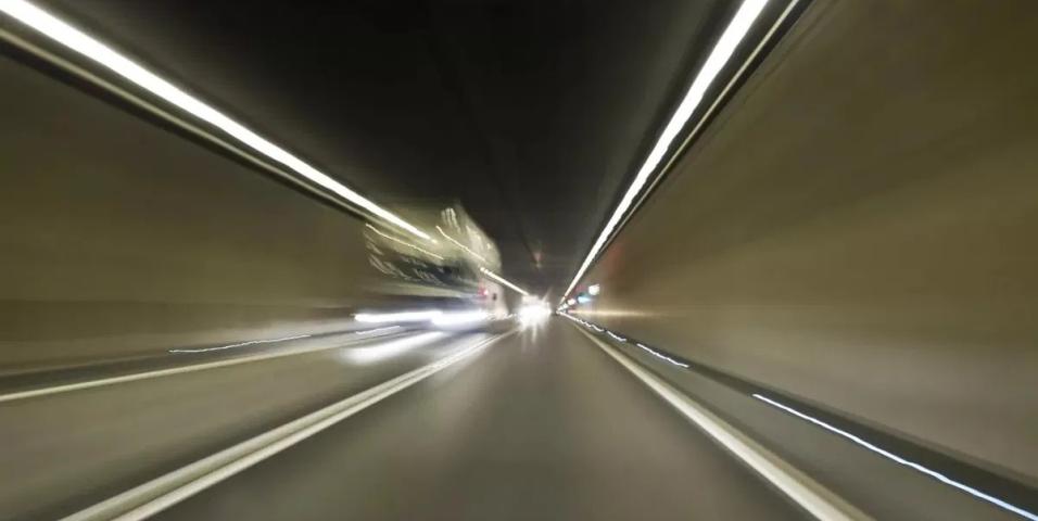 Πρόστιμο 13.500 Ευρώ σε Άγγλο αναβάτη και ισόβιος αποκλεισμός από τους δρόμους στην Ελβετία