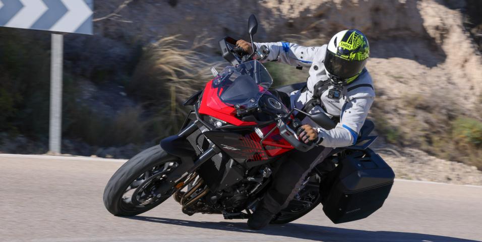 Παρουσίαση Honda CB1000GT 2026: Το άντι-Tracer που περίμενε ο κόσμος!