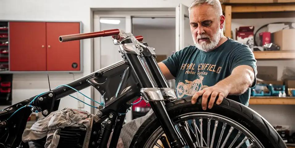 Busted-Knuckle-Build-Off-Europe