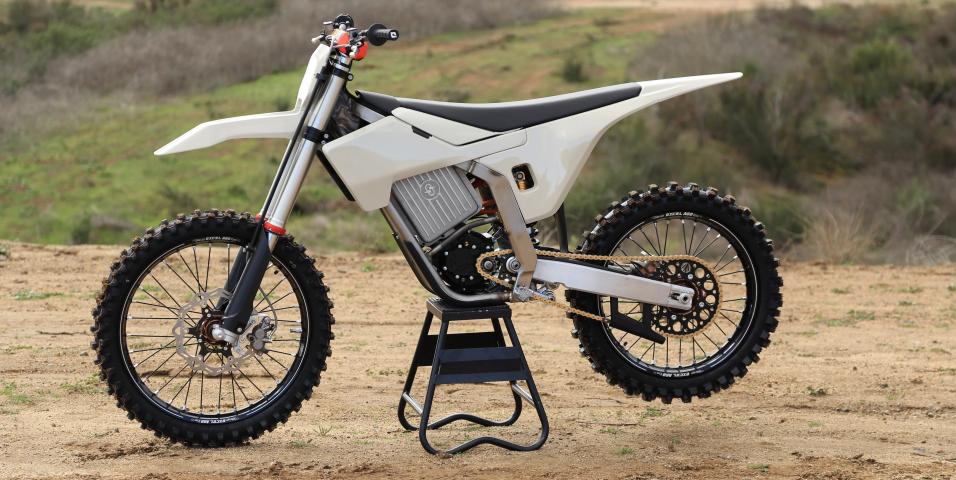 Dust Moto