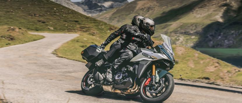 Suzuki GSX-S100GX