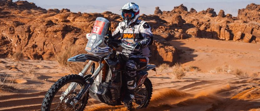 Dakar 2026 - 5ο σκέλος: Χάος ελαστικών, ποινών και πλοήγησης! Νίκη Benavides – Επιστροφή Sanders – Ανέβηκε θέσεις ο Μπούδρος!