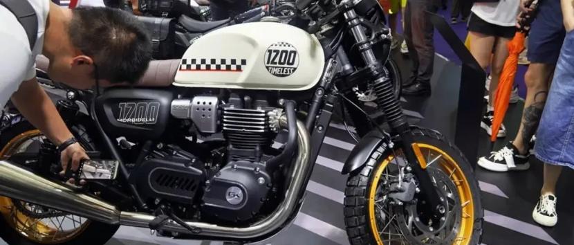 Morbidelli Timeless 1200