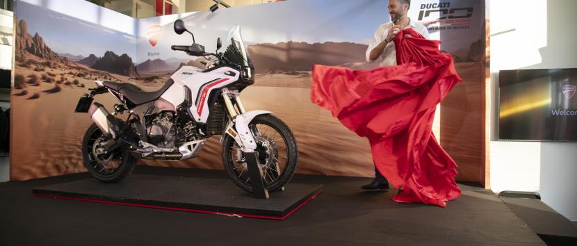 New Ducati DesertX V2