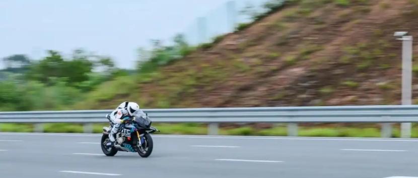cfrmoto v4 sr-rr