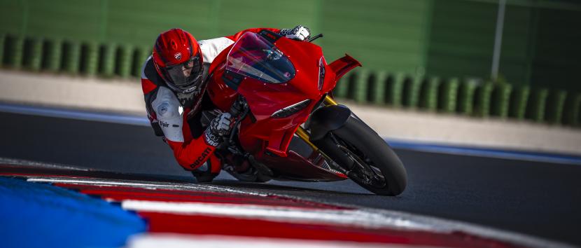 Panigale V4