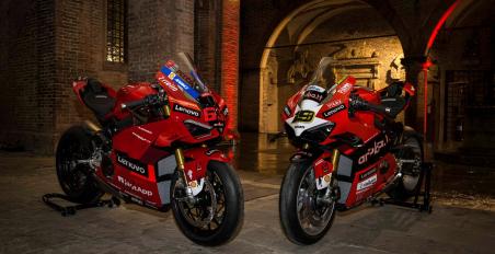 Ducati Panigale V4 Champions Replicas soldout
