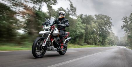 Moto Guzzi V85 TT προσφορά
