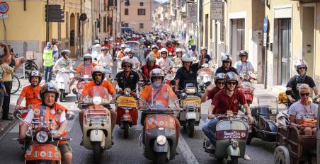 motomag Vespa World Days 2024 - 64 εθνικά Vespa Club θα βρεθούν στην Pontedera της Ιταλίας