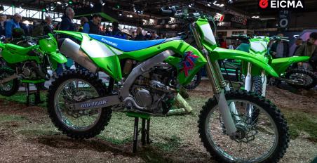 motomag Μία παραλίγο ληστεία ενός Kawasaki KX250X στην EICMA η οποία θα μείνει στην ιστορία