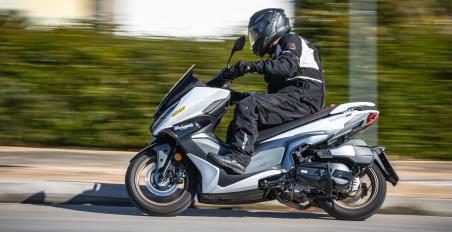 motomag Δοκιμή Malaguti Madison 125 – Ιταλική φινέτσα με πινελιές πρακτικότητας