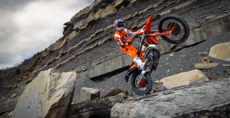 motomag KTM 300 EXC HARDENDURO 2025 – Ποιο μάχιμο από ποτέ