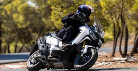 sym adxtg 400 παρουσίαση 2025