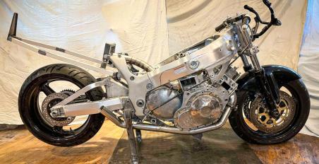 δίχρονο suzuki hayabusa 225 ίππων