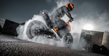 KTM 790 Duke 2025 νέο μοντέλο
