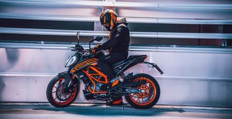 ΚΤΜ 125 Duke σε τιμή προσφοράς