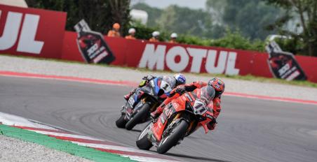 Ο Bulega κέρδισε και τους τρεις αγώνες στην Ιταλική πίστα και ξέφυγε στη βαθμολογία