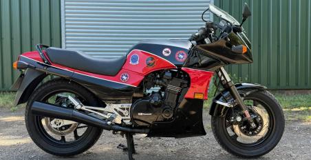 Auction Kawasaki GPZ900 Top Gun