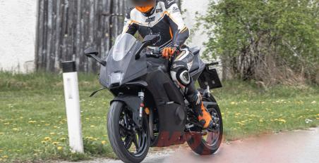 KTM RC490