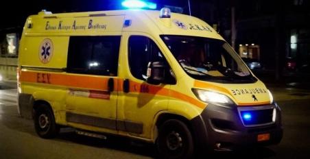 Νεκρή μητέρα τριών παιδιών σε σύγκρουση δικύκλου με αυτοκίνητο στο Βόλο