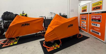 990 RC R Freudenberg Racing Team