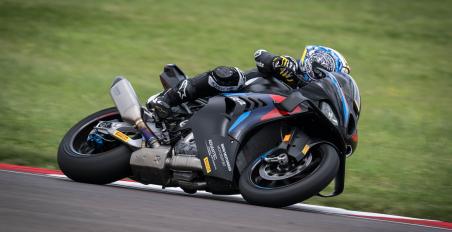 bmw m 1000 rr