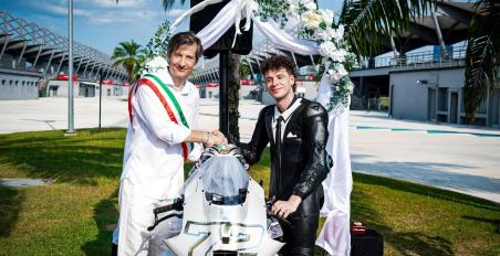 Bezzecchi_Aprilia_renewal