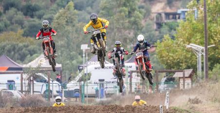 Πανελλήνιο Πρωτάθλημα MOTOCROSS – Αρχαία Ολυμπία: Φανταστική μάχη στην MX1 – Απίστευτη πρωτιά στην MX125!
