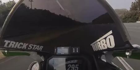 Kawasaki ZX-4R TURBO TRICK STAR: Τριακοσαρίζει στο κοντέρ! -20 πραγματικά+[VIDEO]