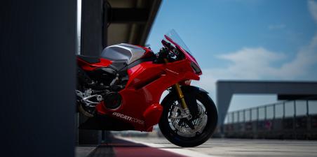 ducati panigale v4 r