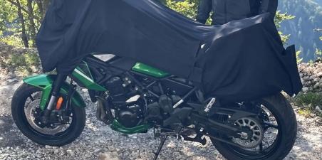 kawasaki-versys-900