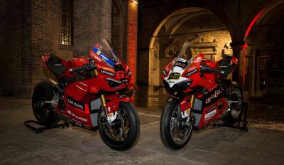 Ducati Panigale V4 Champions Replicas soldout