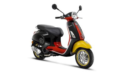 Vespa Mickey Mouse edition