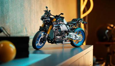 Lego Yamaha MT-10 SP