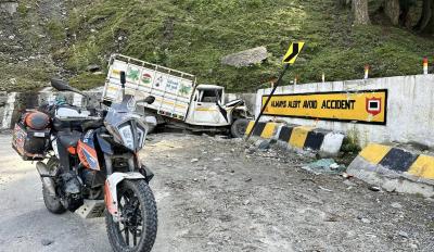 motomag Από το Salento της Ιταλίας στο Kathmandu του Νεπάλ με KTM 390 Adventure