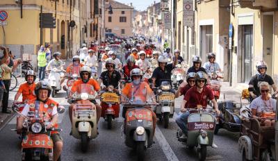 motomag Vespa World Days 2024 - 64 εθνικά Vespa Club θα βρεθούν στην Pontedera της Ιταλίας
