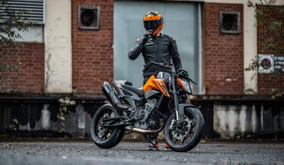 KTM 790 Duke 2024